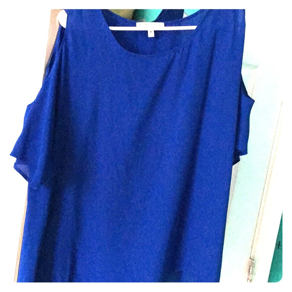 CHAUS ny shoulder off blouse